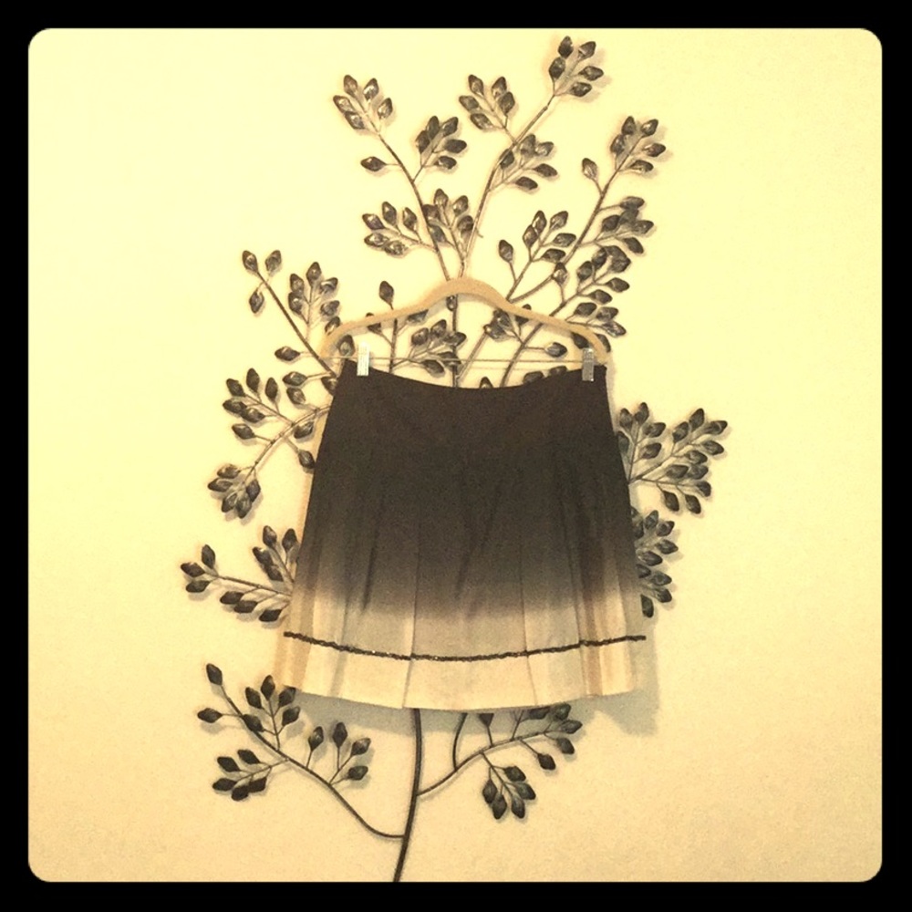 Kensie City skirt with beautiful trim details.